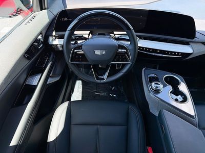 2025 Cadillac OPTIQ - Photo 17