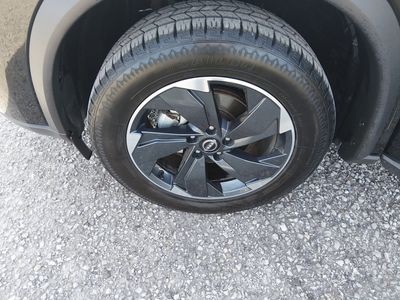 2024 Nissan Rogue — photo 10 view