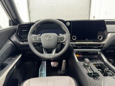 2026 Lexus TX HYBRID 500h F SPORT PERFORMANCE PREMIUM AWD - Photo 4
