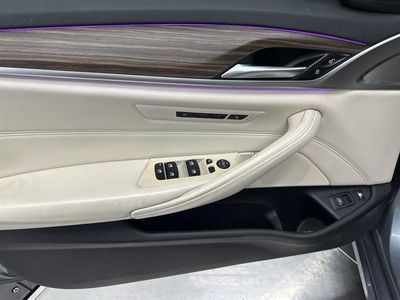 2018 BMW 5 Series - Photo 10