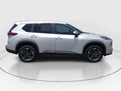 2025 Nissan Rogue — photo 8 view