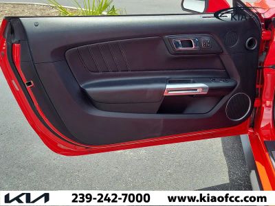 2016 Ford Mustang — photo 20 view