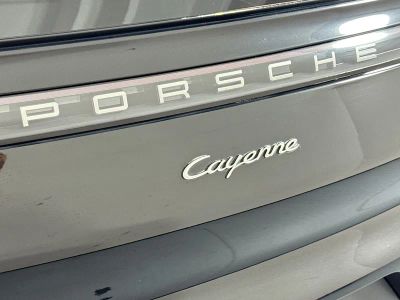 2023 Porsche Cayenne - Photo 24