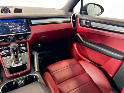 2023 Porsche Cayenne - Photo 21