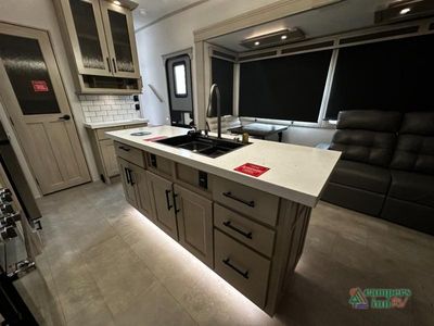 2026 Grand Design Solitude - Photo 17