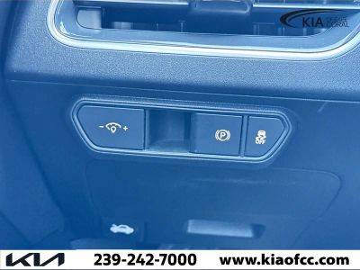 2025 Kia K4 — photo 30 view