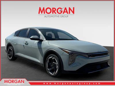 2025 Kia K4 EX in Morning Haze — front three-quarter view