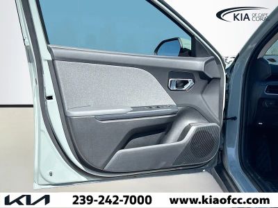 2025 Kia K4 — photo 19 view