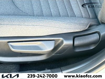 2025 Kia K4 — photo 22 view