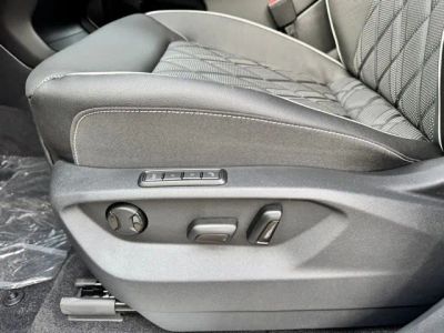 2026 Volkswagen Atlas — photo 14 view