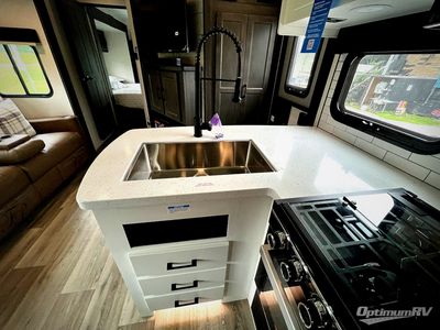2026 Venture RV SportTrek Touring Edition - Photo 12