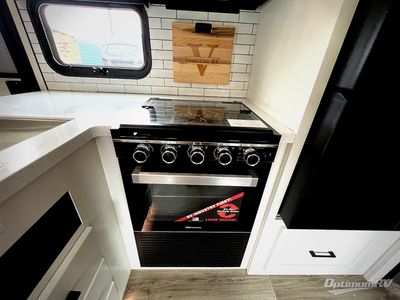 2026 Venture RV SportTrek Touring Edition - Photo 13