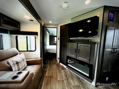 2026 Venture RV SportTrek Touring Edition - Photo 15