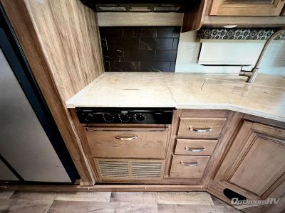 2019 Jayco Precept — photo 12 view