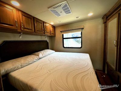 2019 Jayco Precept — photo 16 view