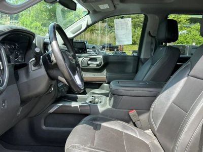 2019 GMC Sierra 1500 — interior view