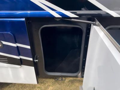 2026 Fleetwood BOUNDER - Photo 24