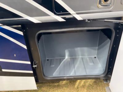 2026 Fleetwood BOUNDER - Photo 23