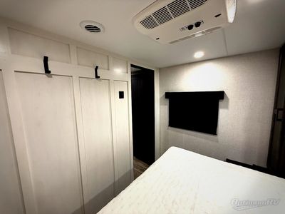 2026 Venture RV Stratus - Photo 23