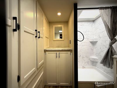2026 Venture RV Stratus - Photo 19