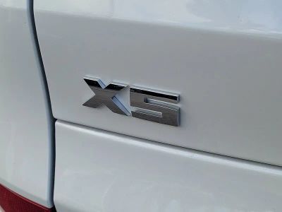 2026 BMW X5 — engine compartment view