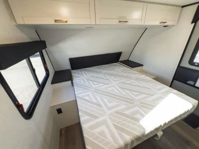 2027 Jayco NORTH TRAIL — photo 13 view