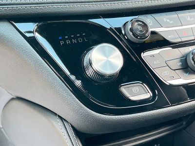2026 Chrysler Pacifica — photo 14 view