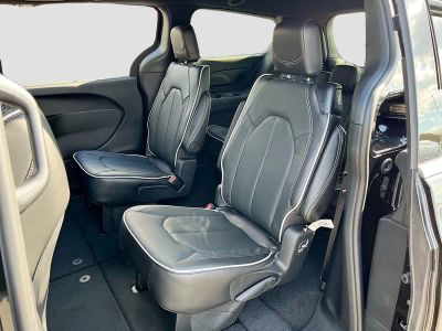 2026 Chrysler Pacifica — photo 21 view