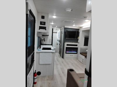 2026 Forest River Surveyor Legend — photo 41 view