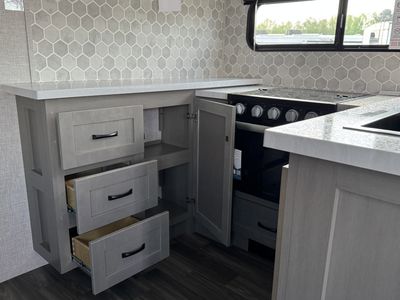 2026 Jayco Seismic - Photo 11