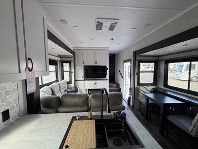 2026 Jayco Seismic - Photo 8