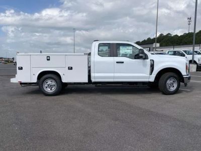 2026 Ford F-250SD - Photo 2