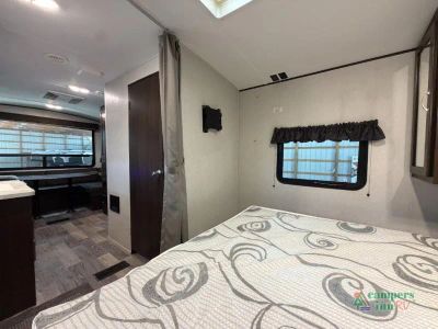 2020 Keystone RV Springdale — photo 42 view