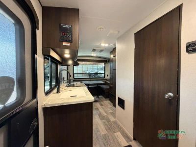 2020 Keystone RV Springdale — photo 9 view