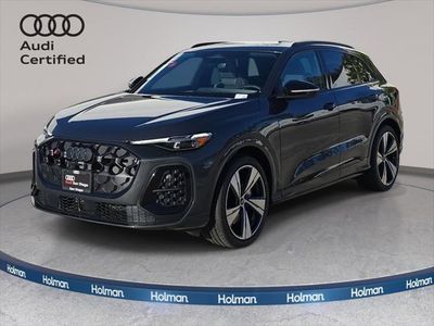 2025 Audi SQ5 Premium Plus TFSI quattro S tronic — front three-quarter view