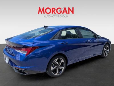 2023 Hyundai Elantra — interior view