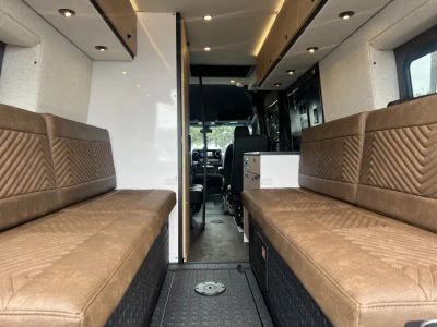 2026 Storyteller Overland CREW MODE — photo 14 view