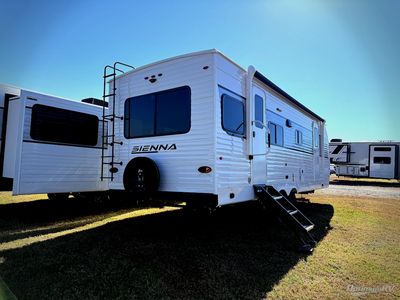 2026 Venture RV Sienna - Photo 2