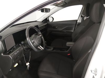 2025 Hyundai Kona — photo 18 view