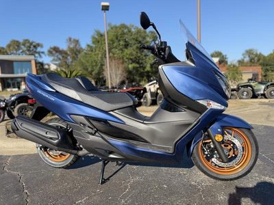 2026 Suzuki Burgman 400 - Photo 2