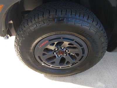 2026 Nissan Frontier — photo 10 view