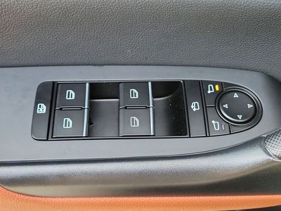 2025 Mazda CX-50 - Photo 24