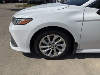 2024 Toyota Camry - Photo 2
