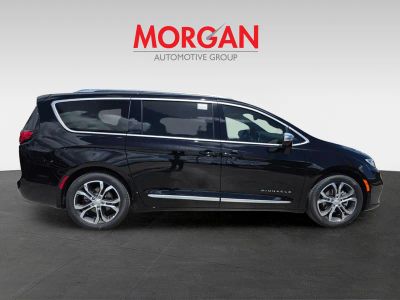 2026 Chrysler Pacifica — rear three-quarter view