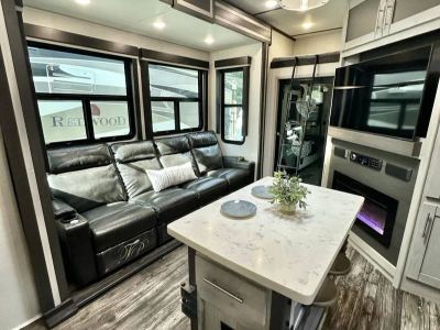 2021 Keystone Rv Fuzion M373 — photo 22 view