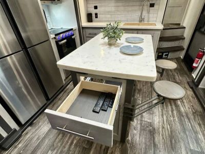 2021 Keystone Rv Fuzion M373 — detail view