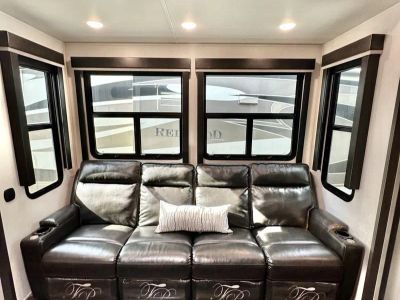 2021 Keystone Rv Fuzion M373 — photo 23 view