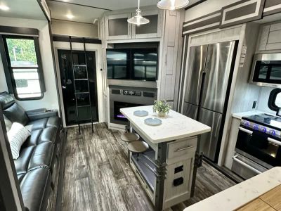 2021 Keystone Rv Fuzion M373 — photo 21 view