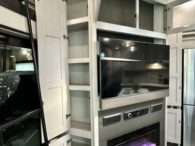 2021 Keystone Rv Fuzion M373 — photo 13 view