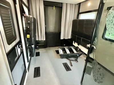 2021 Keystone Rv Fuzion M373 — photo 25 view